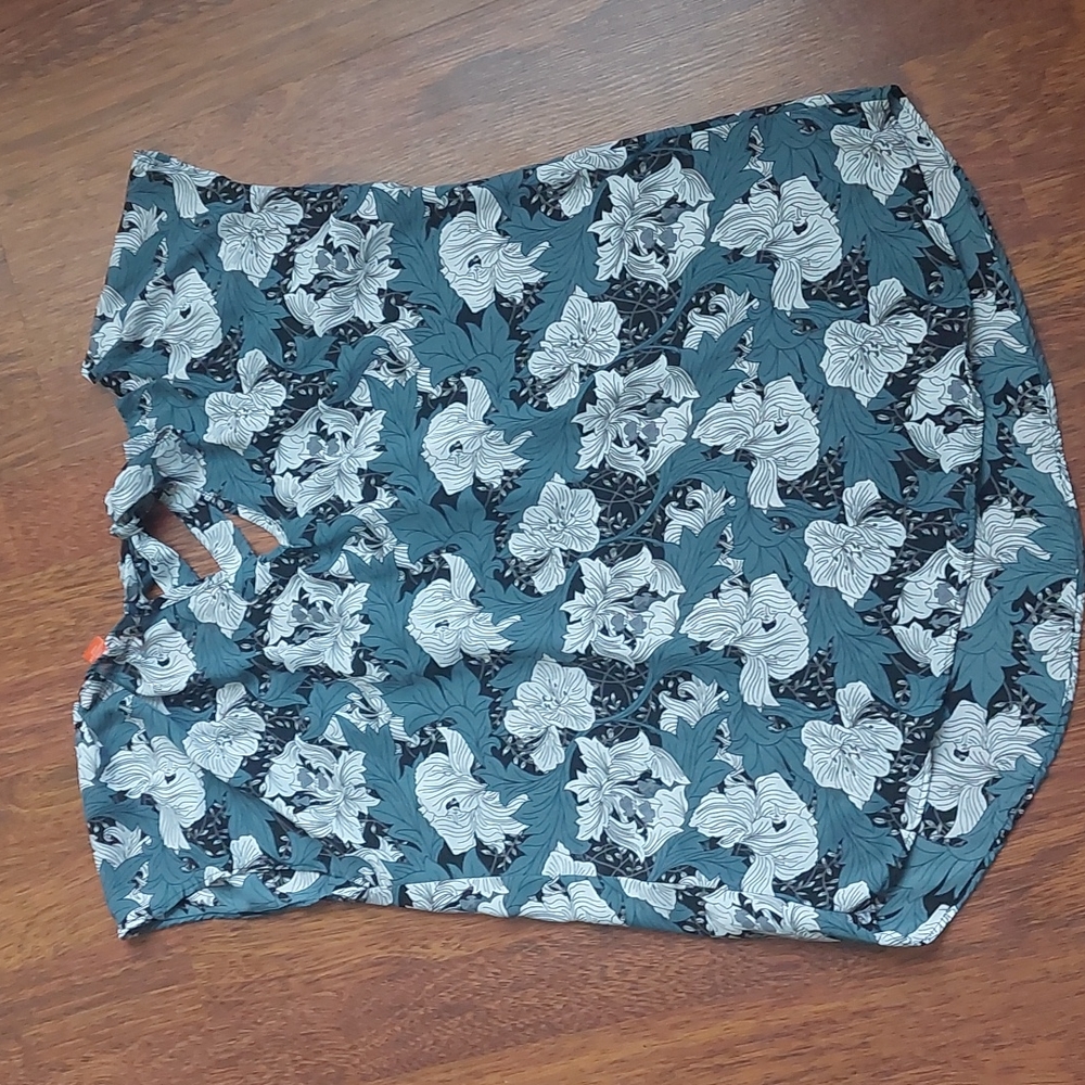 Flowy blouse - Picture 4 of 7